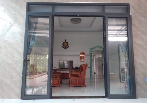 Cửa Đi Mở Quay